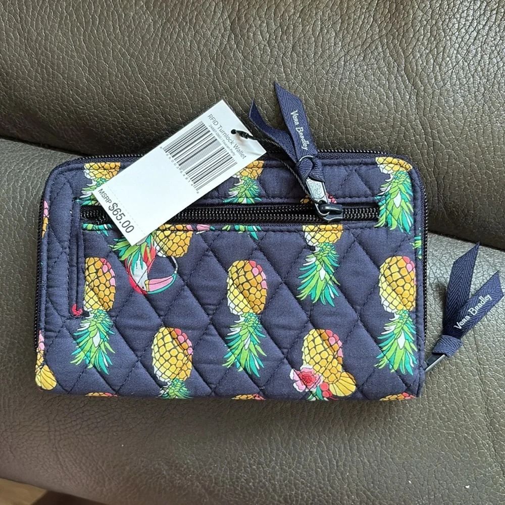 Vera Bradley toucan party RFID Turnlock wallet - Picture 8 of 10